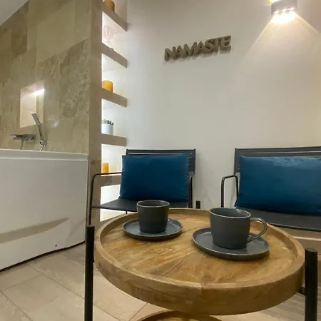 Le Loft - Bain Jacuzzi Et Sauna Nîmes
