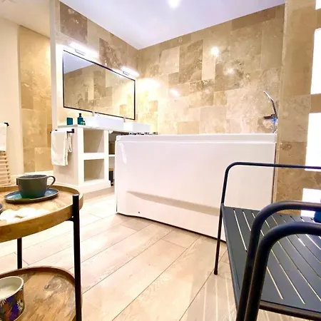 Le Loft - Bain Jacuzzi Et Sauna *