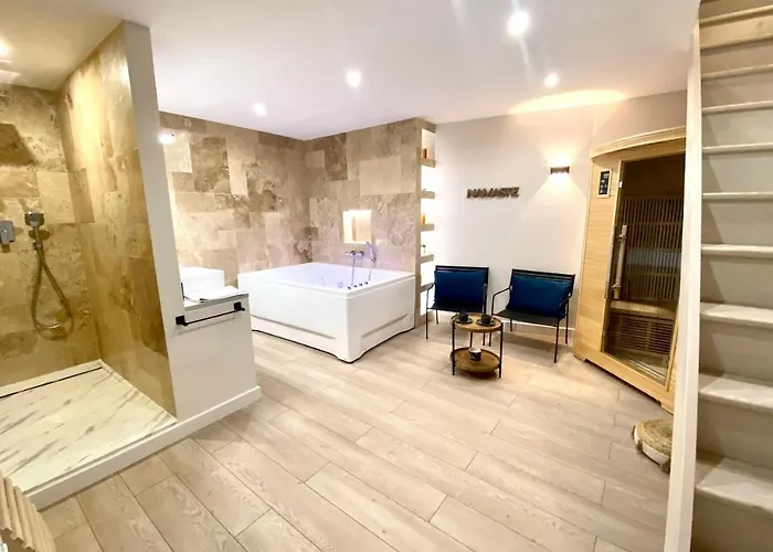 Le Loft - Bain Jacuzzi Et Sauna Lägenhet *